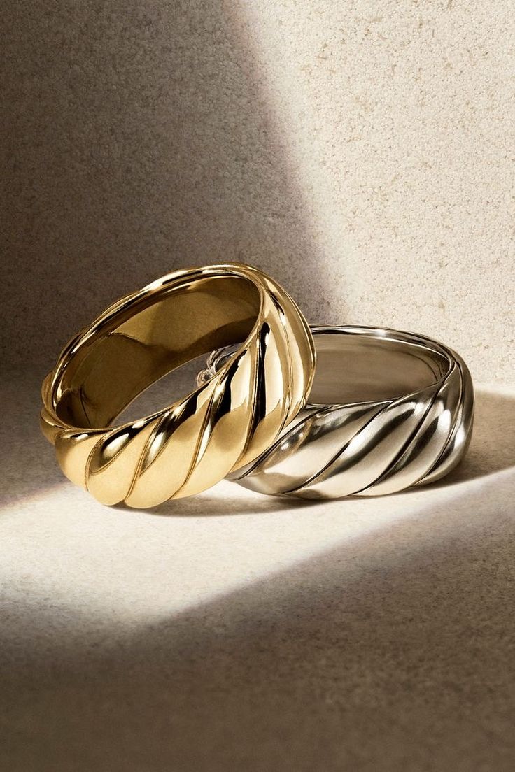 Helix Wave Band Ring
