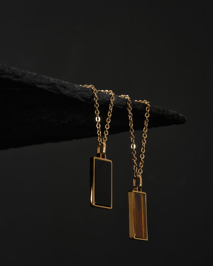 Vertex Bar Pendant Necklace